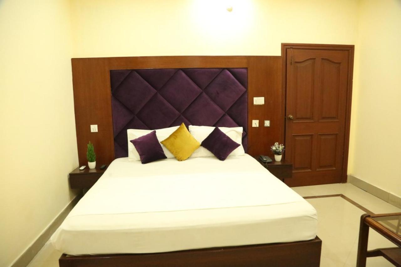 Hotel Pak Continental Μουλτάν Εξωτερικό φωτογραφία