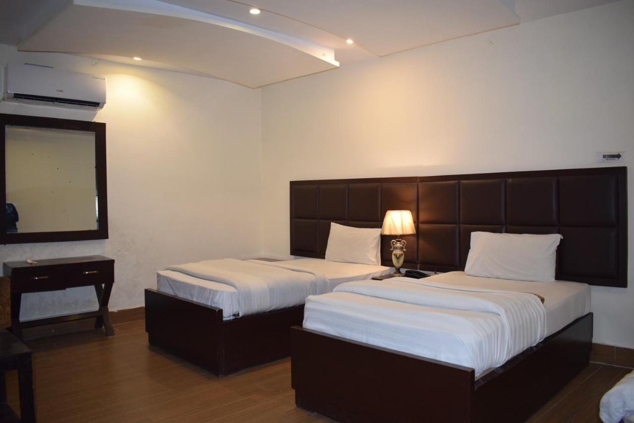 Hotel Pak Continental Μουλτάν Εξωτερικό φωτογραφία