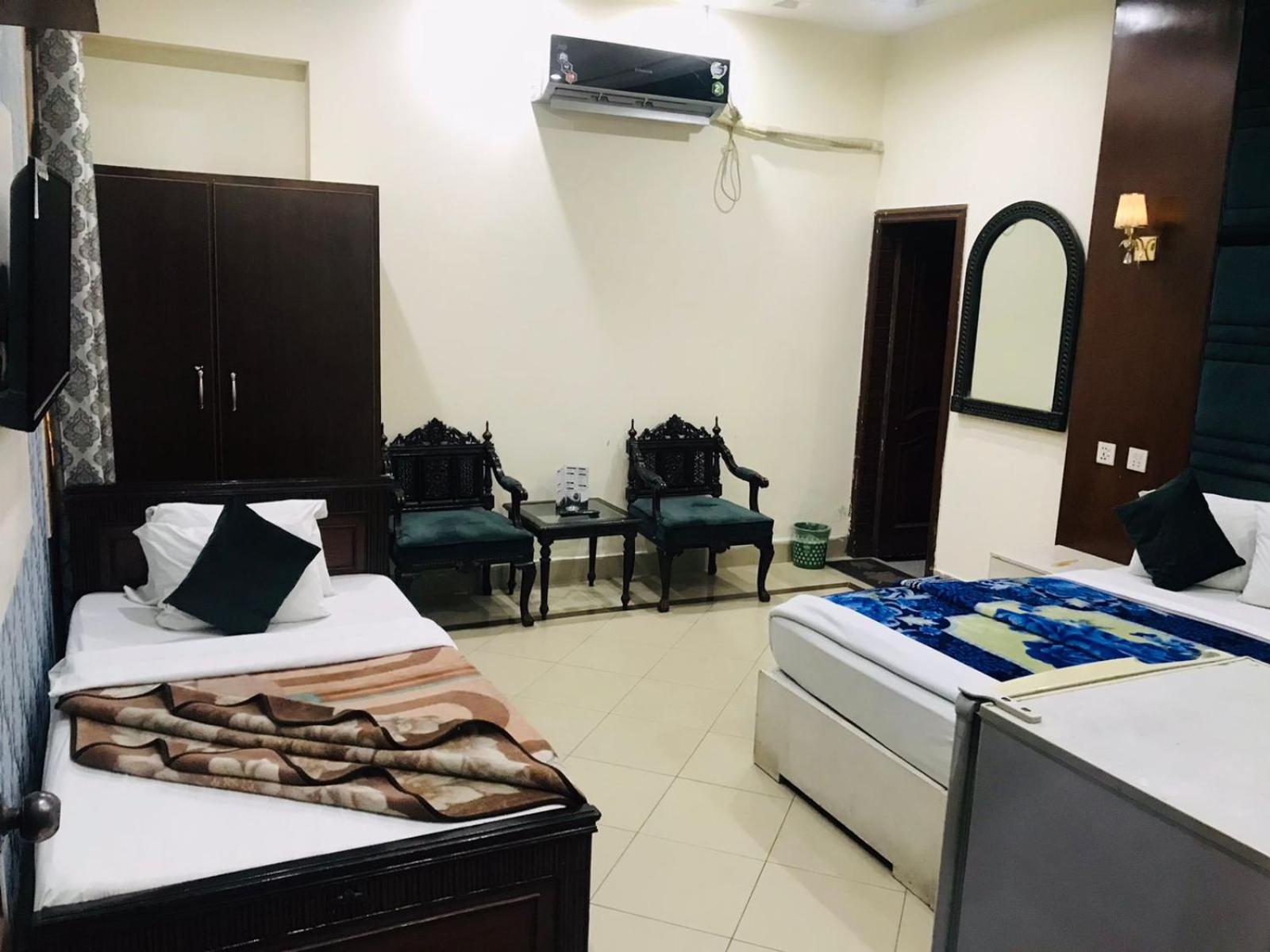 Hotel Pak Continental Μουλτάν Εξωτερικό φωτογραφία