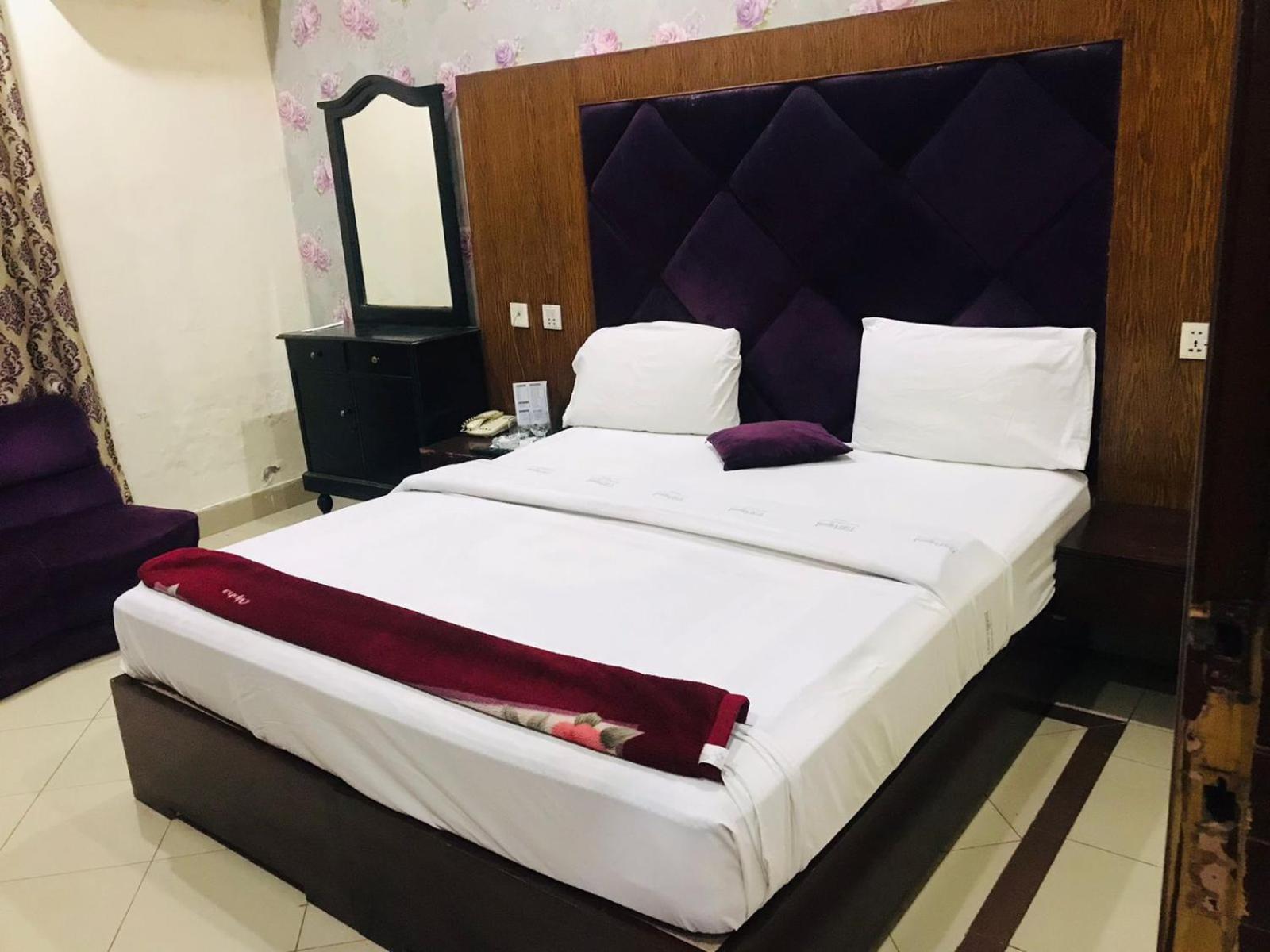 Hotel Pak Continental Μουλτάν Εξωτερικό φωτογραφία