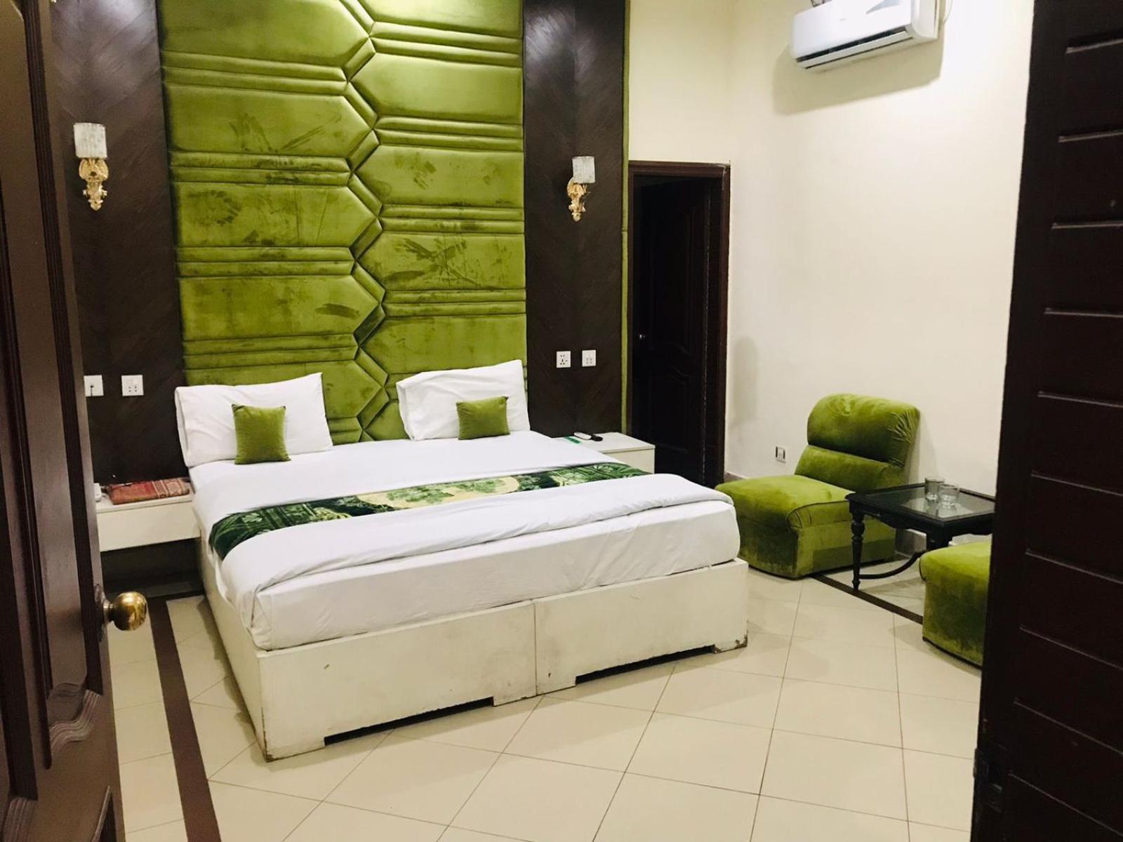 Hotel Pak Continental Μουλτάν Εξωτερικό φωτογραφία