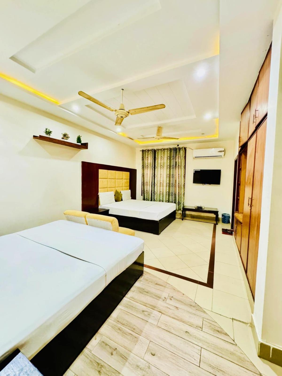 Hotel Pak Continental Μουλτάν Εξωτερικό φωτογραφία