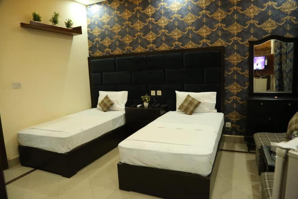 Hotel Pak Continental Μουλτάν Εξωτερικό φωτογραφία