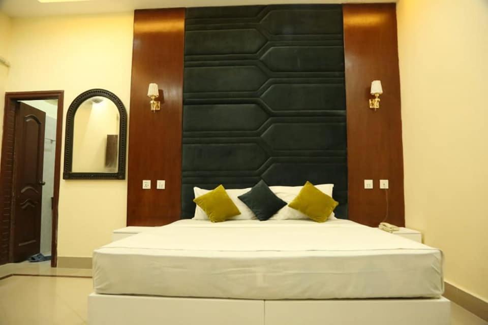Hotel Pak Continental Μουλτάν Εξωτερικό φωτογραφία